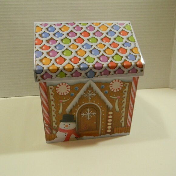 Eurographics Gingerbread House Christmas Jigsaw Puzzle in Tin 550 Piece NIP - Picture 4 of 8